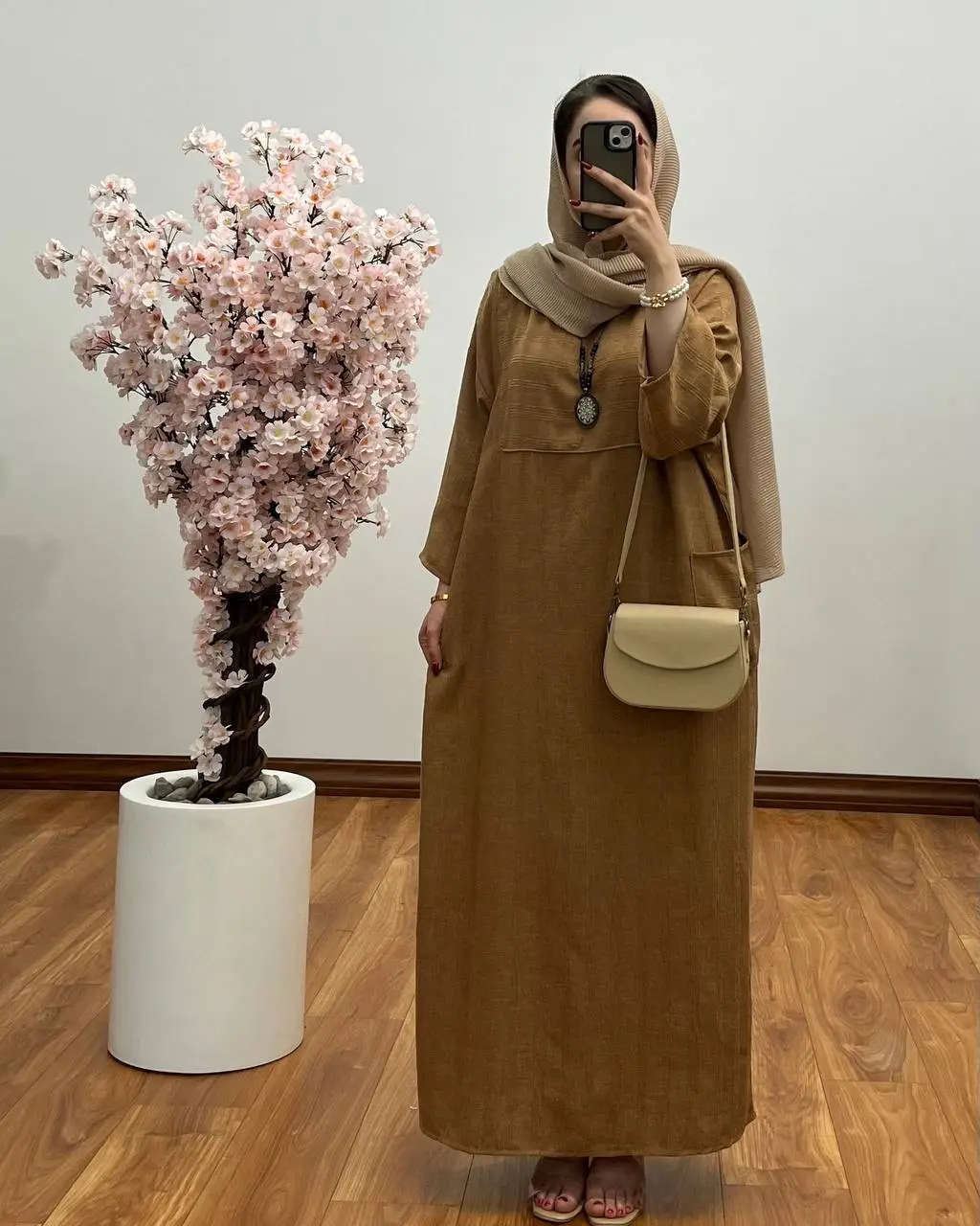 مانتو بلند ثمین ۱